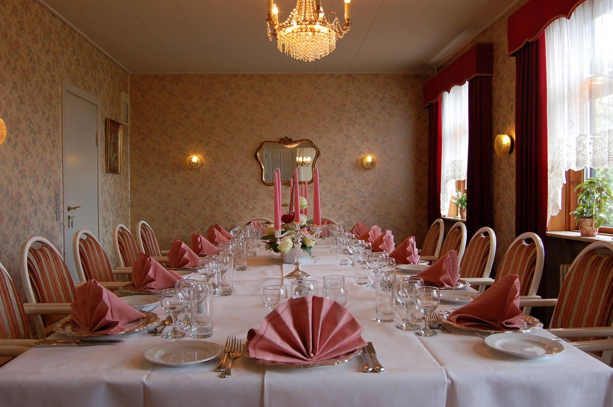 אודנזה Hotel Naesbylund Kro מראה חיצוני תמונה